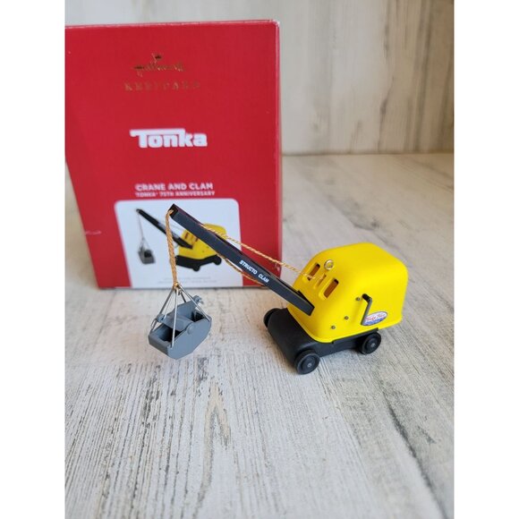 Hallmark Tonka Crane Clam 75th Anniversary ornament Xmas - Picture 1 of 6